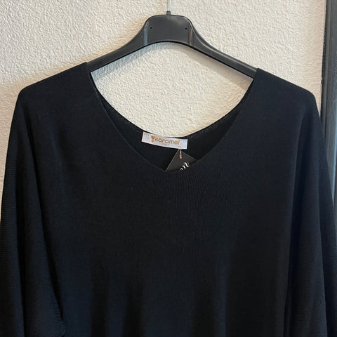 Karamel V-Neck Lightweight Sweater