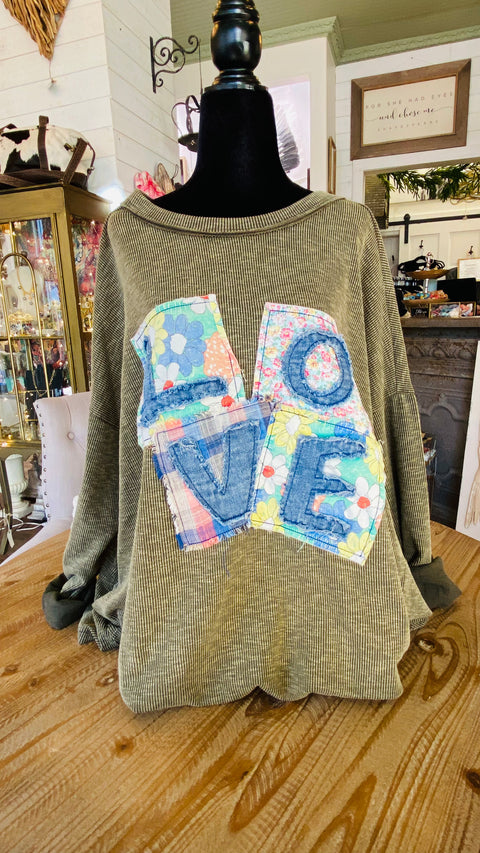 Love Patch Pullover - Olive