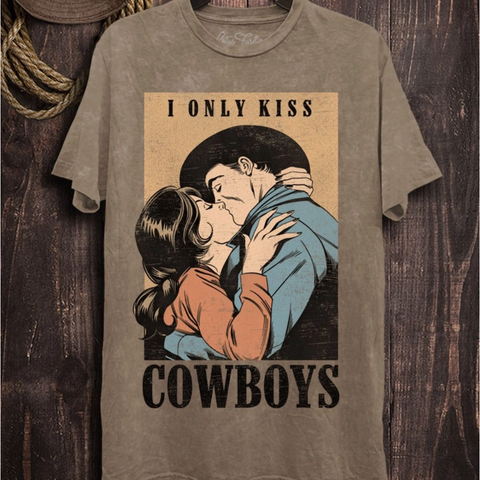I Only Kiss Cowboys Tee - Mocha