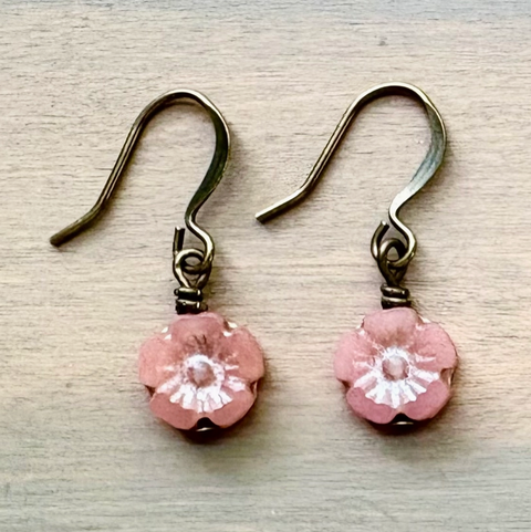 Antique Apricot Flower Earring
