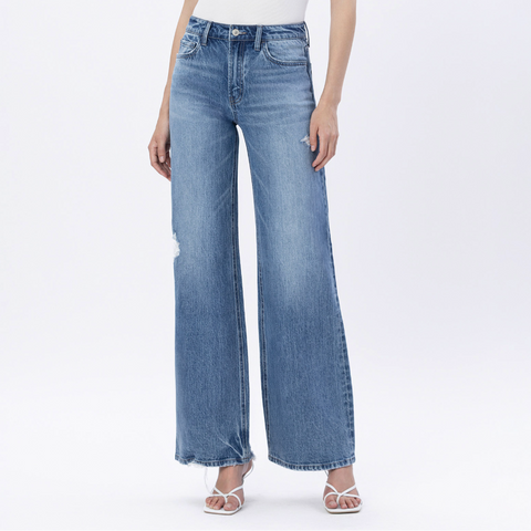 Resounding Distress Jeans