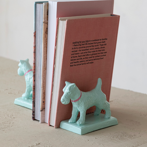 Pink Collar Book Ends
