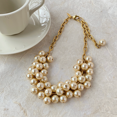 Iconic Pearl Cluster Necklace