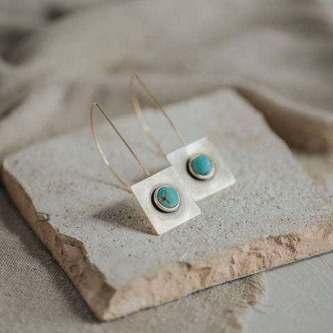 Grand Finn Drop Earrings